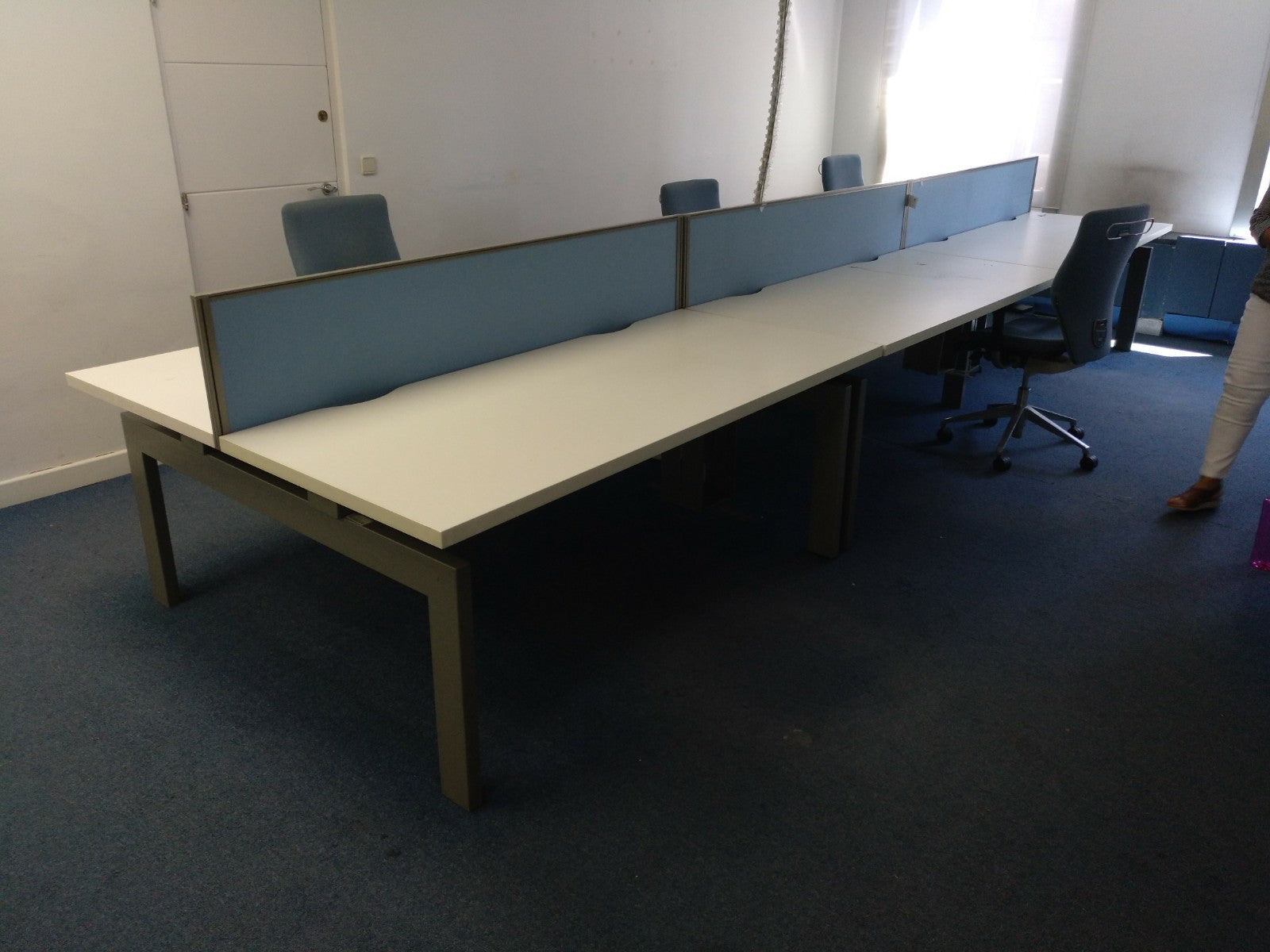 Compacto 6 puestos con separador.