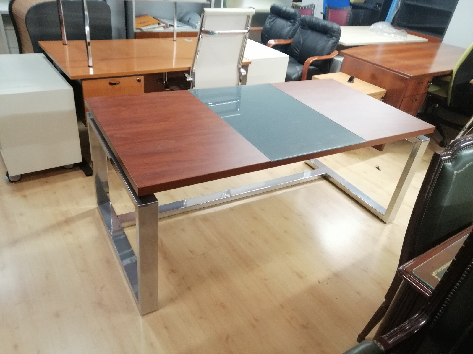 Mesa de dirección mod. VOLGA