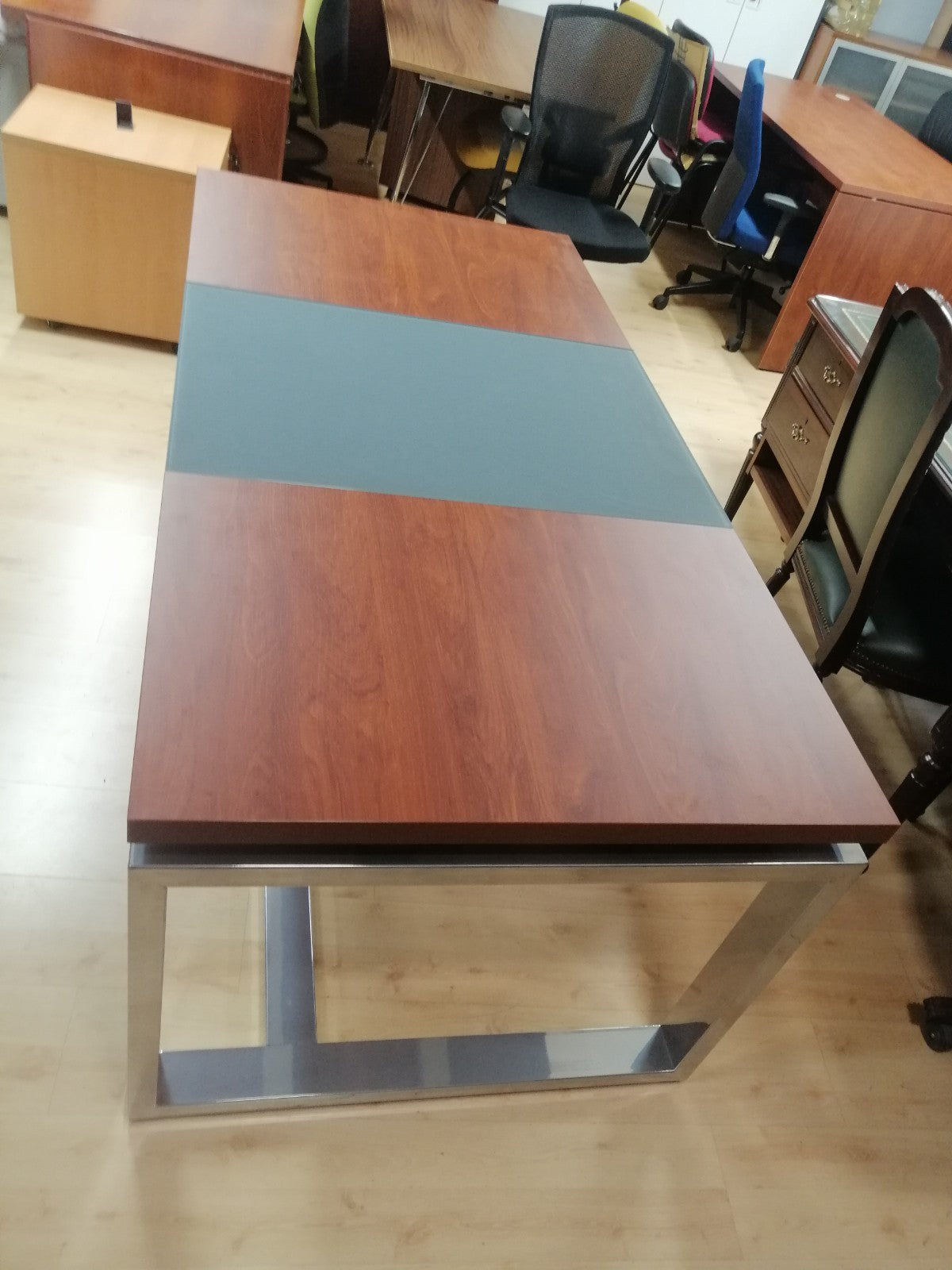 Mesa de dirección mod. VOLGA