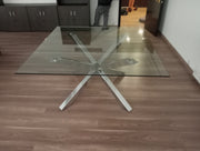 Mesa de reuniones de cristal