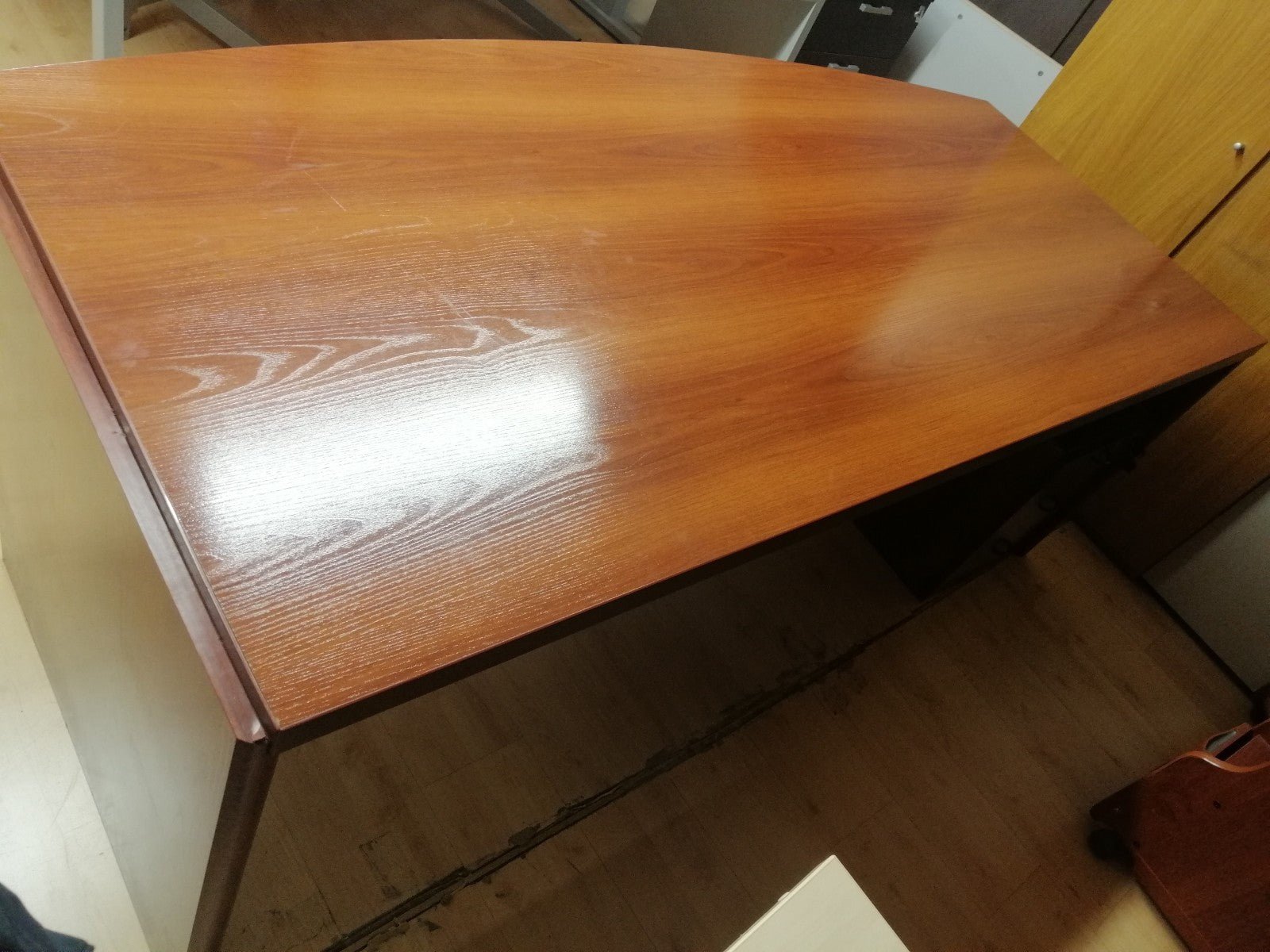 Mesa de dirección. - Madrid