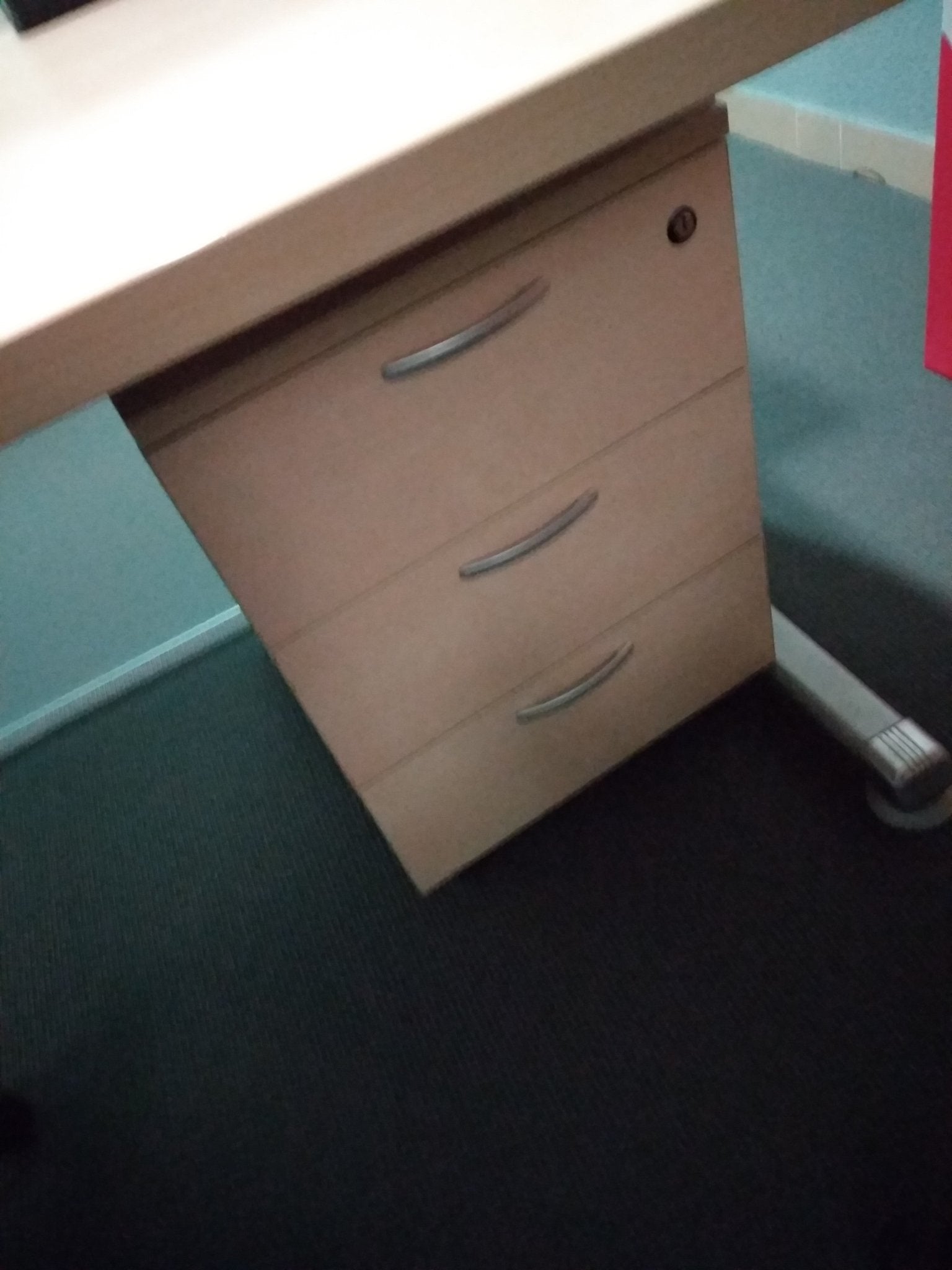 Mostrador con frente de cristal. - Madrid